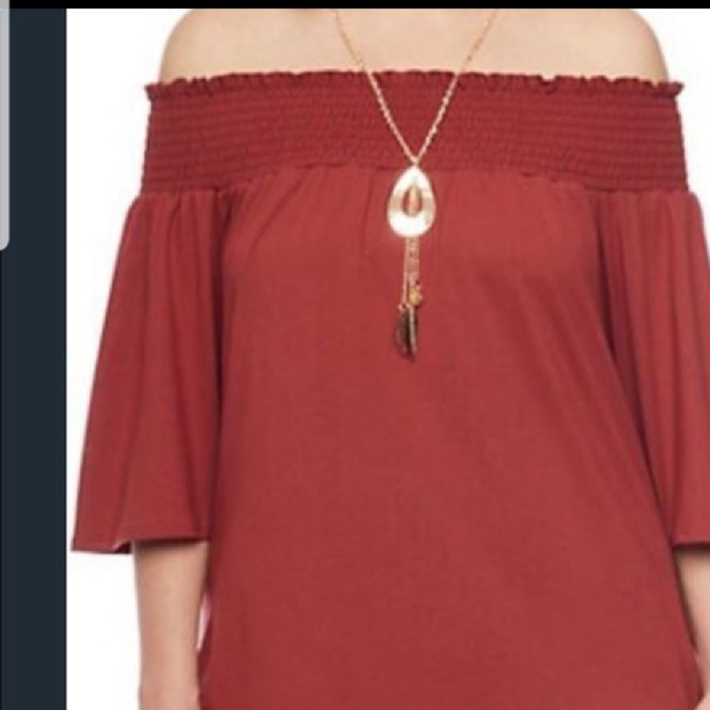 Rust Blouse w/necklace